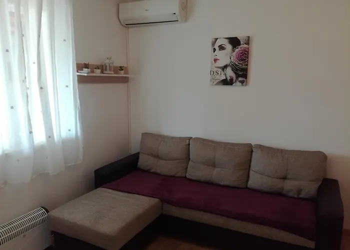 Dama * Биоград-на-Мору